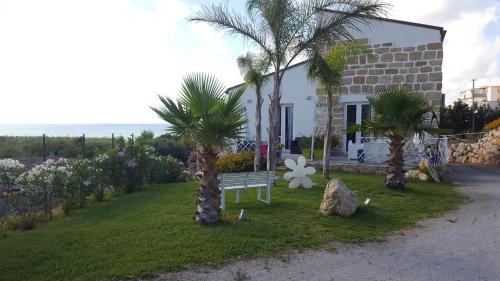 Κήπος έξω από το Maresol