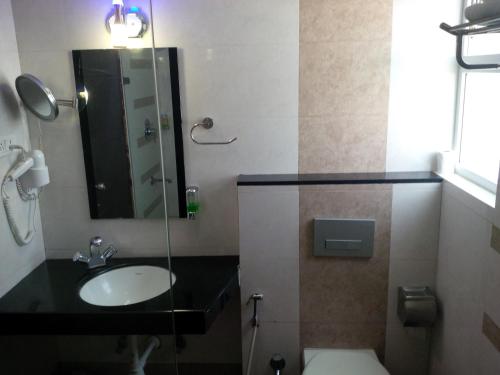 ห้องน้ำของ Green Royale Resorts
