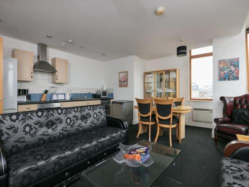 Deluxe 2 Bed Apartment