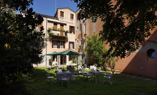 Gallery image of Casa Del Melograno in Venice