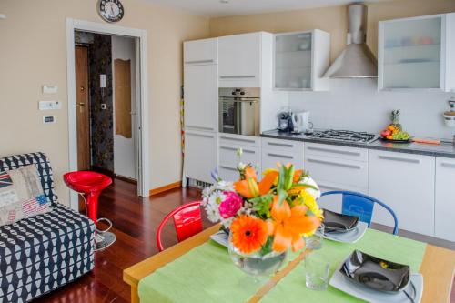 GuestHost - Milano Urban Penthouse