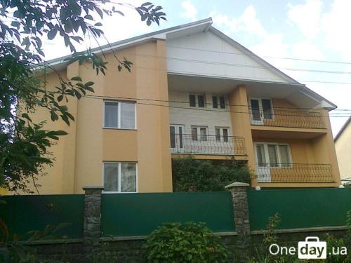 Budova, kde se penzion – hostinec nachází
