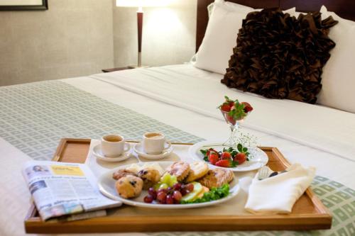 Makanan di atau berdekatan hotel