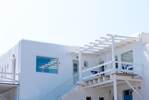 Un balcón o terraza de Melesio Studios Mykonos Town