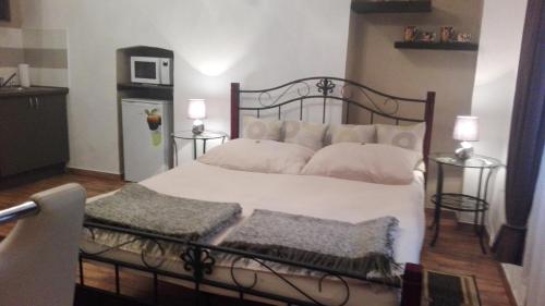 Ένα ή περισσότερα κρεβάτια σε δωμάτιο στο Apartment Jakubská 676