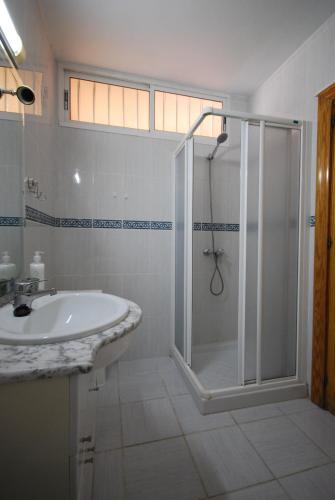 Cozy apartment with first line seaview in perfect location, near the Marina
