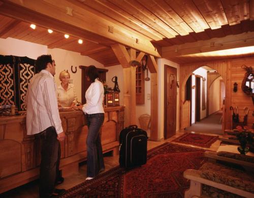 Gallery image of Hotel Garni Ernst Falch in Sankt Anton am Arlberg
