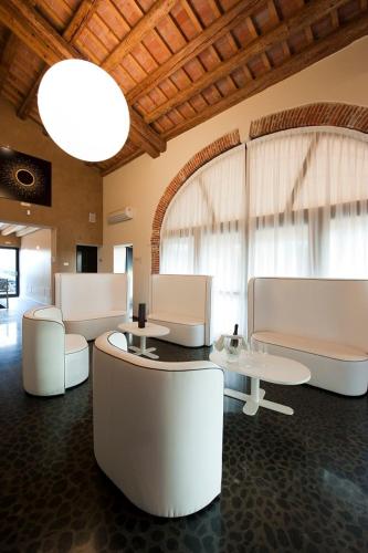Posezení v ubytování Villa Solaris Hotel & Residence