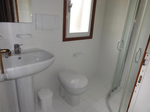 A bathroom at Villa Letizia