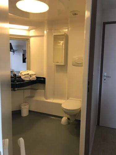 Phòng tắm tại Le bistrot d eugenie