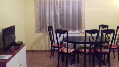TV a/nebo společenská místnost v ubytování Apartment Green Valley