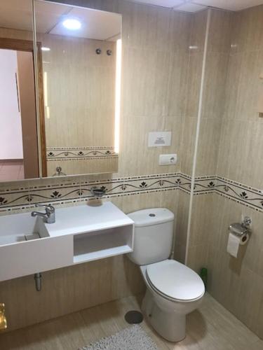Kúpeľňa v ubytovaní Nerja Burriana Playa