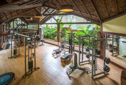 an overhead view of a gym with exercise equipment at Sombra e Água Fresca Floresta in Pipa