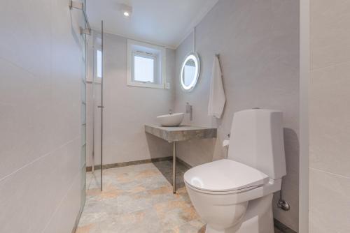 Bilik mandi di Lofoten Planet - Boutique Hotel
