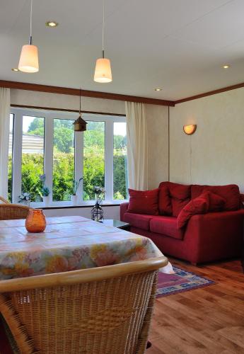 Et opholdsområde på Chalet Ketjil