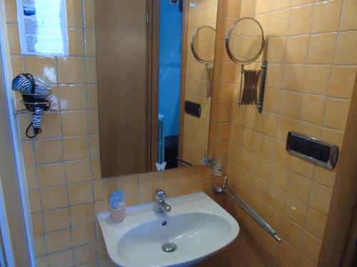 Fotografie z fotogalerie ubytování Hotel Rainbow v destinaci Arma di Taggia
