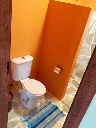 Bilik mandi di Pousada Casa de Mauá