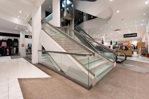 a set of stairs in a shopping mall at PRIMA Life Spalato in Split
