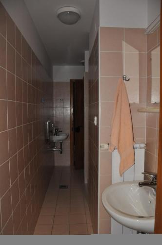 Ένα μπάνιο στο Pliskovica Youth Hostel