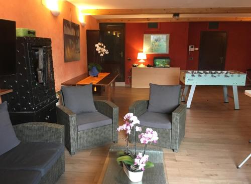 A seating area at Villa Culla di Jana
