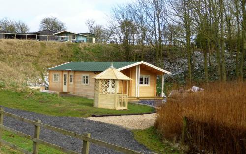 Φωτογραφία από το άλμπουμ του Dollys Hideaway Cabin σε Goulsby
