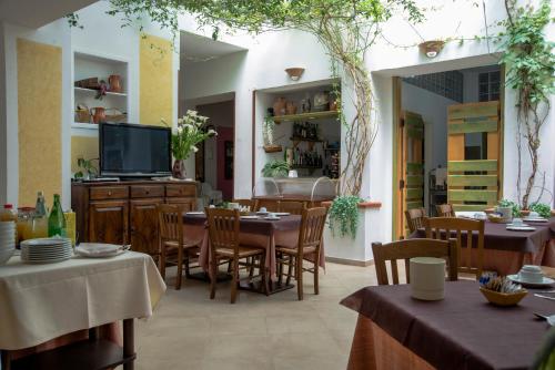 TV a/nebo společenská místnost v ubytování Hotel Silvestrino