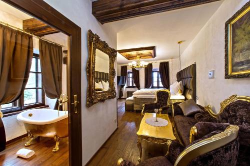 Foto da galeria de Arcadie Hotel & Apartments em Cesky Krumlov