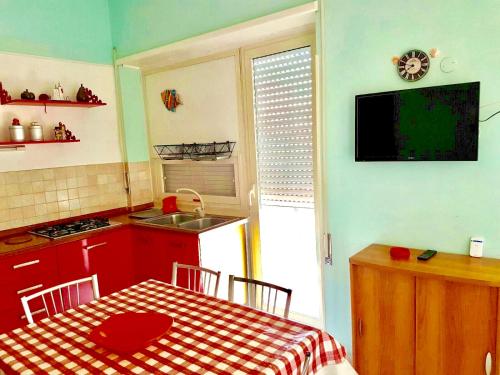 Dapur atau dapur kecil di Casa al mare con terrazza