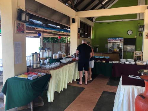 Gæster der bor på Lanta Seafront Resort