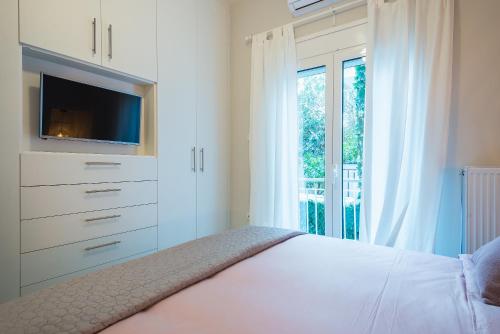 "SunBow Earth"- Boutique new Apt in Dowtown Athens