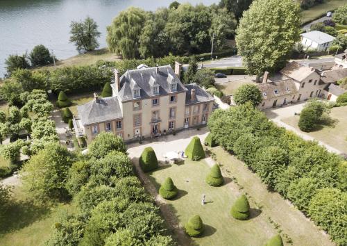 Château Rouillon d'Allest sett ovenfra