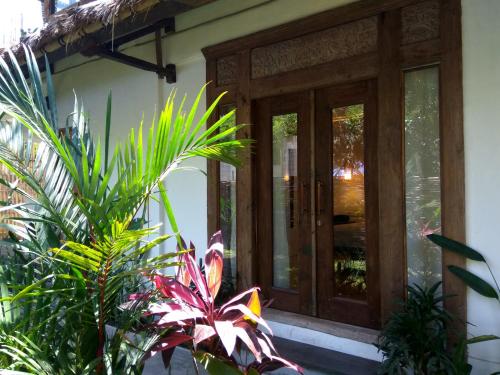 Сад в The Mandana Villa Gili Air
