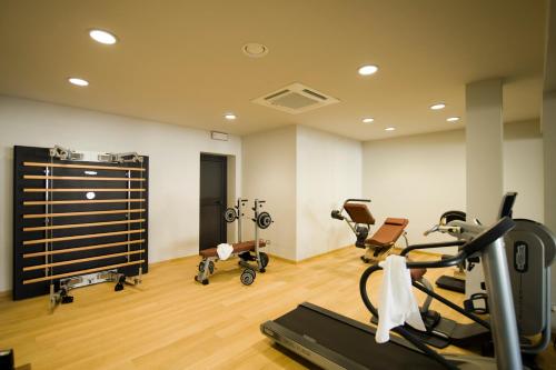 
The fitness center and/or fitness facilities at Marina Place Resort
