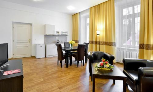 Kuchyňa alebo kuchynka v ubytovaní Apartments Central Park Marienbad