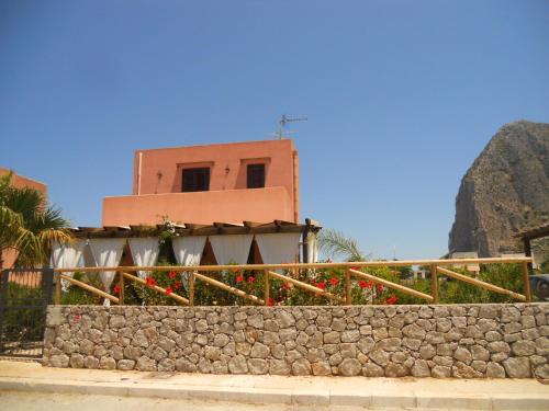 The building in which the holiday home is located