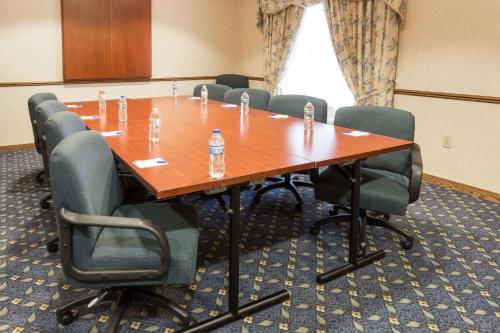 Konferenční prostory v ubytování Baymont by Wyndham Waterford/Burlington WI