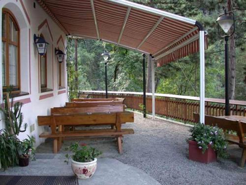 Un balcón o terraza en Hotel Waldheim Belvedere
