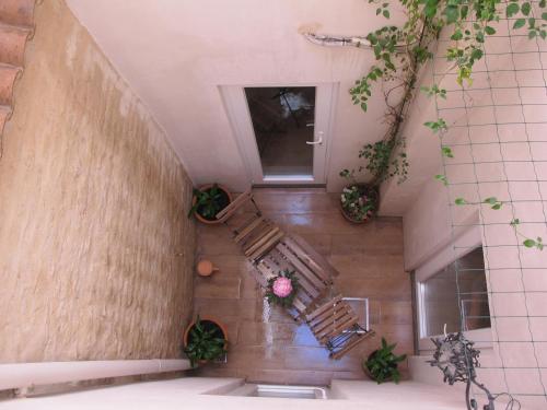 The Green Balcony photo 14