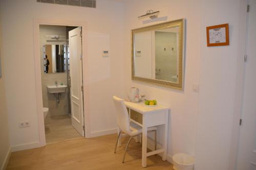 A bathroom at Hotel Doña Lina