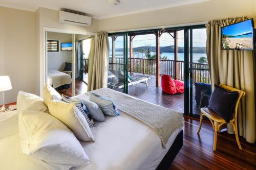 Gallery image of Casuarina 16 - 3 Bedroom House With 180 Degree Ocean Views, Buggy & Valet Service in Hamilton Island