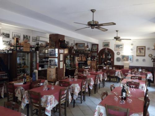 Restaurace v ubytování Hotel Lea