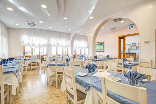 Photo de la galerie de l'établissement Hotel Lido, à Bellaria-Igea Marina