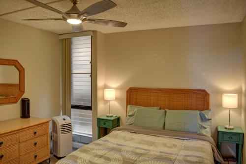 Säng eller sängar i ett rum på Maui Vista 1208