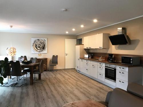 Una cocina o cocineta en Fewo Obsthof Matthies