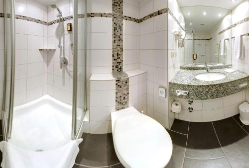 ห้องน้ำของ Hotel am Schloß Apolda