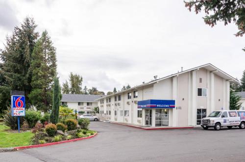 Bangunan di mana terletaknya hotel