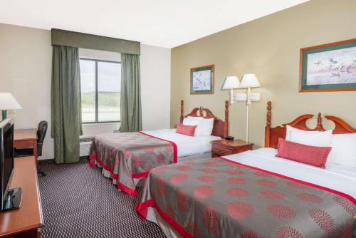 Gallery image of Ramada by Wyndham Columbia in Columbia