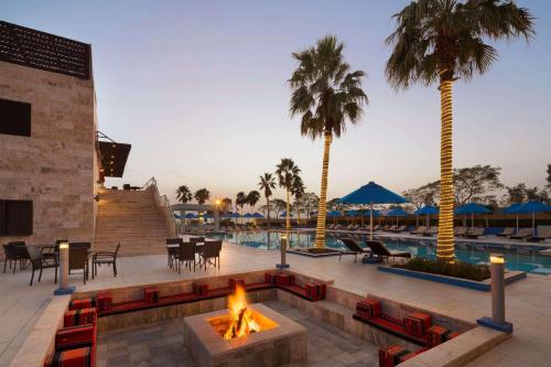 Gallery image of Ramada Resort Dead Sea in Sowayma