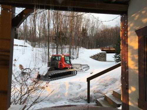 Boyne Mountain Creekside Condo – Photos 5