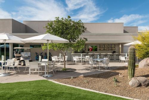 Restaurace v ubytování Mountain Shadows Resort Scottsdale